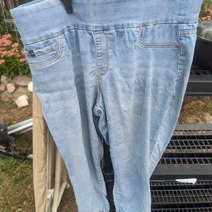 Jordash stretchy denim Capri pants